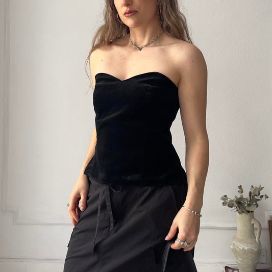 Italian vintage black velvet strapless top with sweetheart neckline